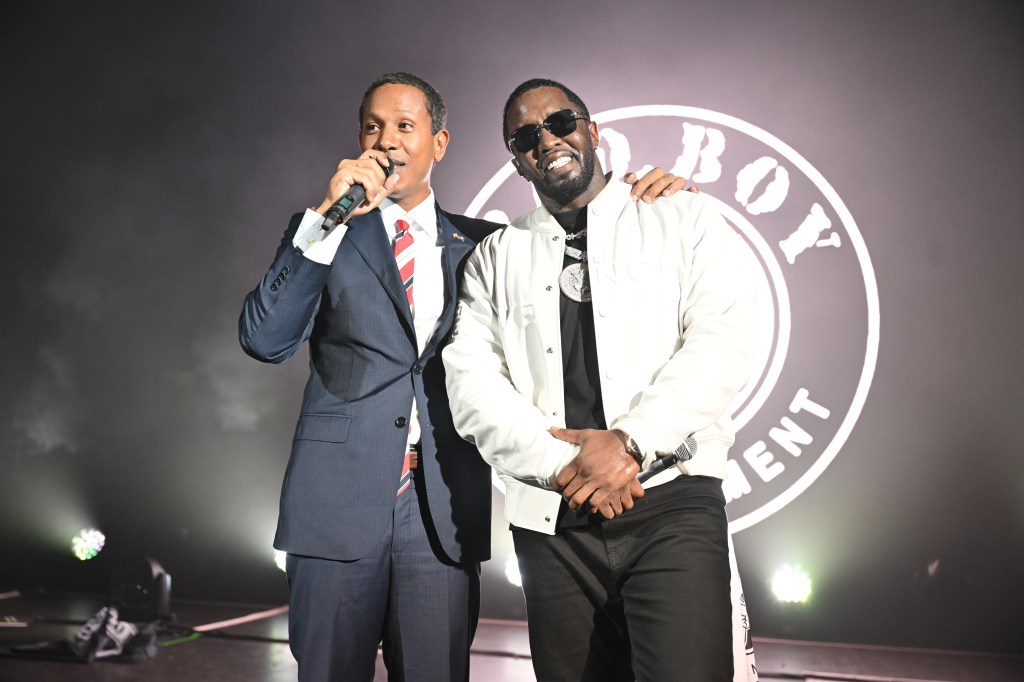 Shyne And Diddy Onstage
