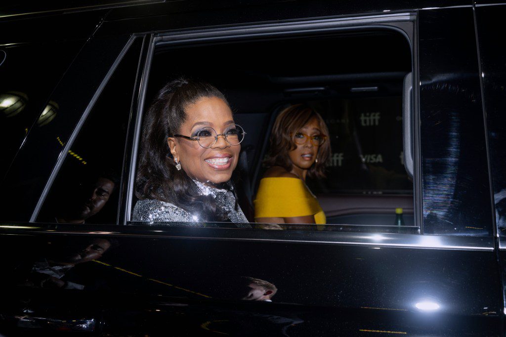 Oprah and Gayle in a car