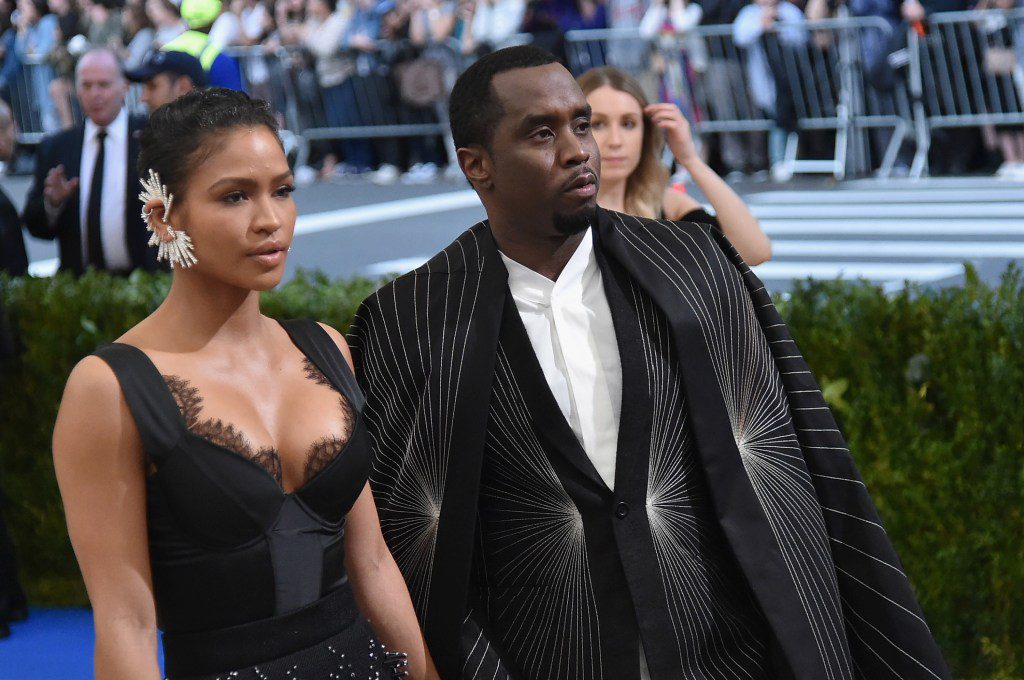 Cassie (L) and Sean 'Diddy' Combs
